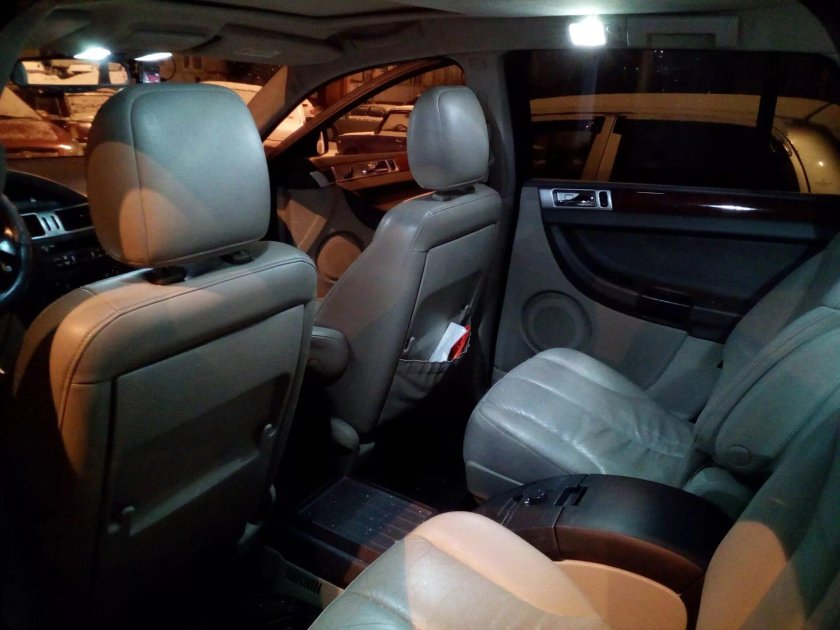 Салон Chrysler Pacifica 2006
