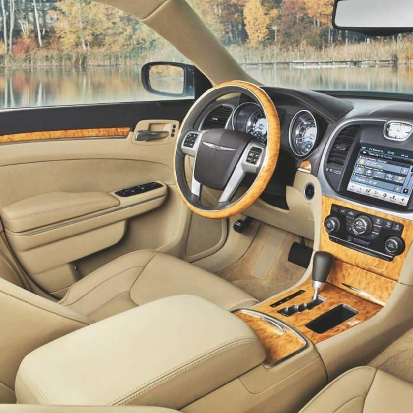 Chrysler 300c Interior