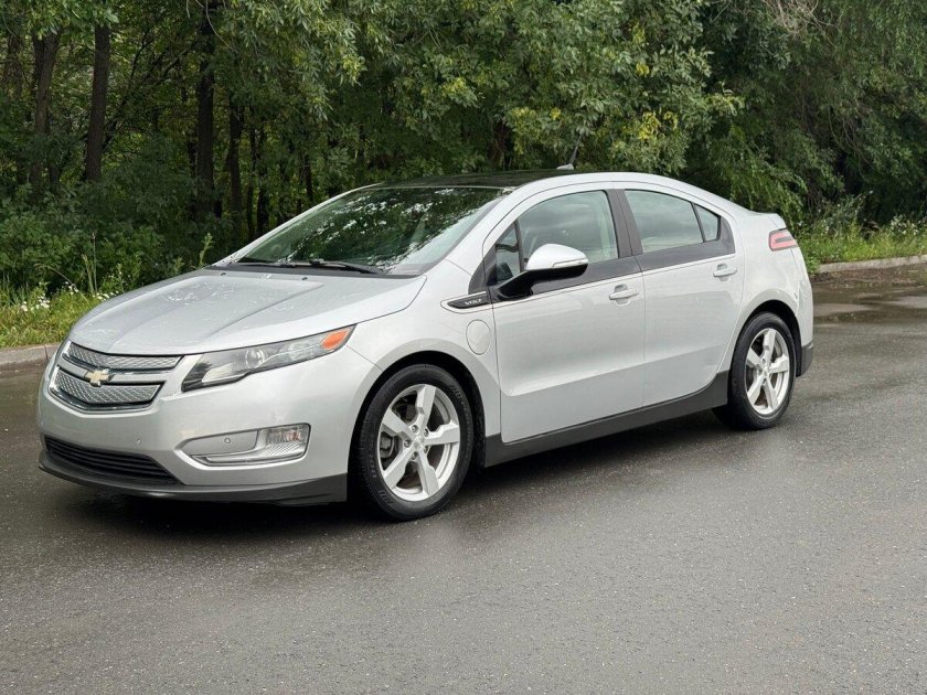 Chevrolet volt hybrid