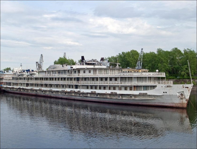 Речной круиз теплоход космонавт гагарин