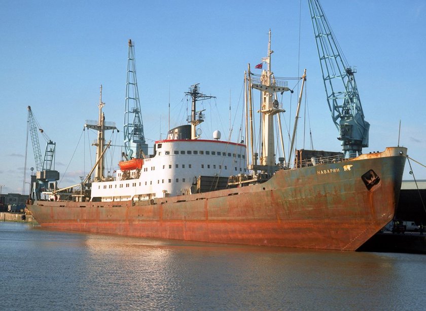 Теплоход Наварин