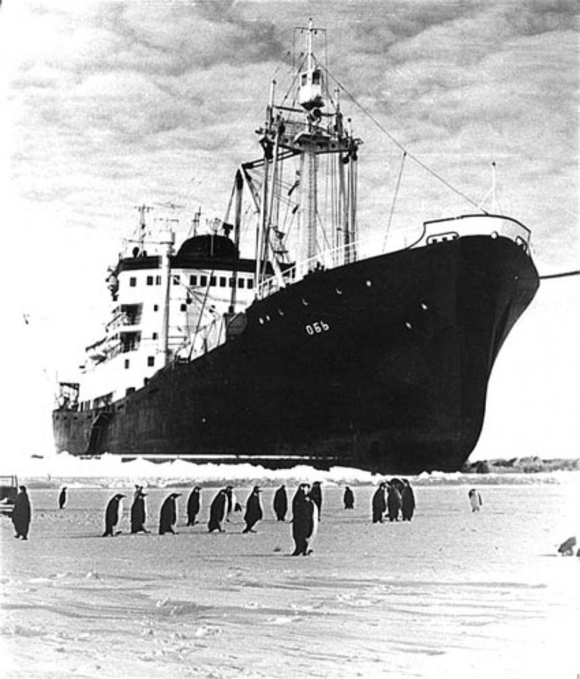 Дизель электроход Обь