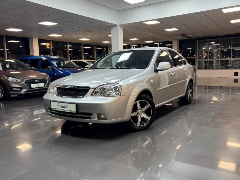 Chevrolet lacetti 2011