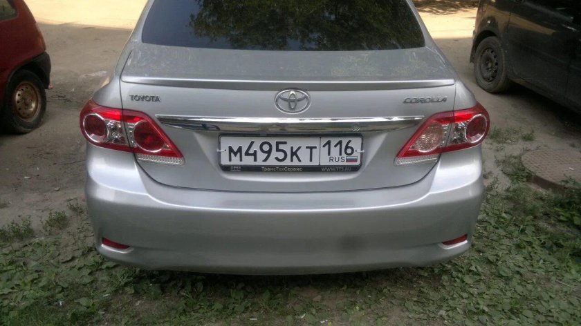 Тойота Королла 2007 сзади