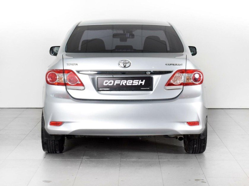 Тойота королла 2012