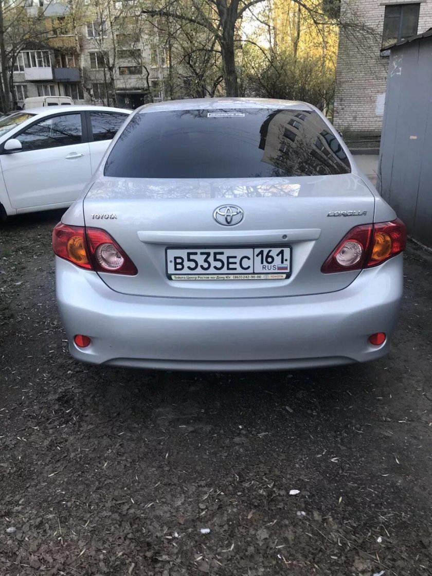 Тойота Королла 2007 сзади
