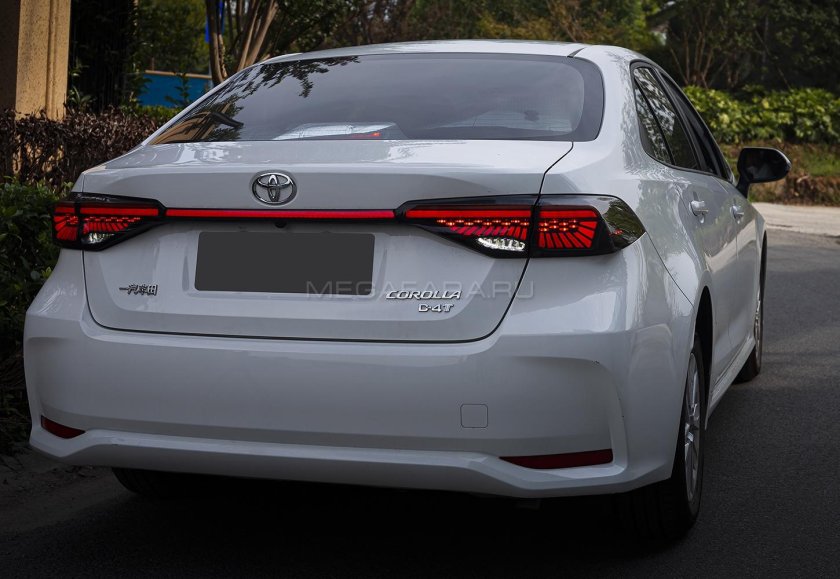 Задняя оптика Тойота Королла e180