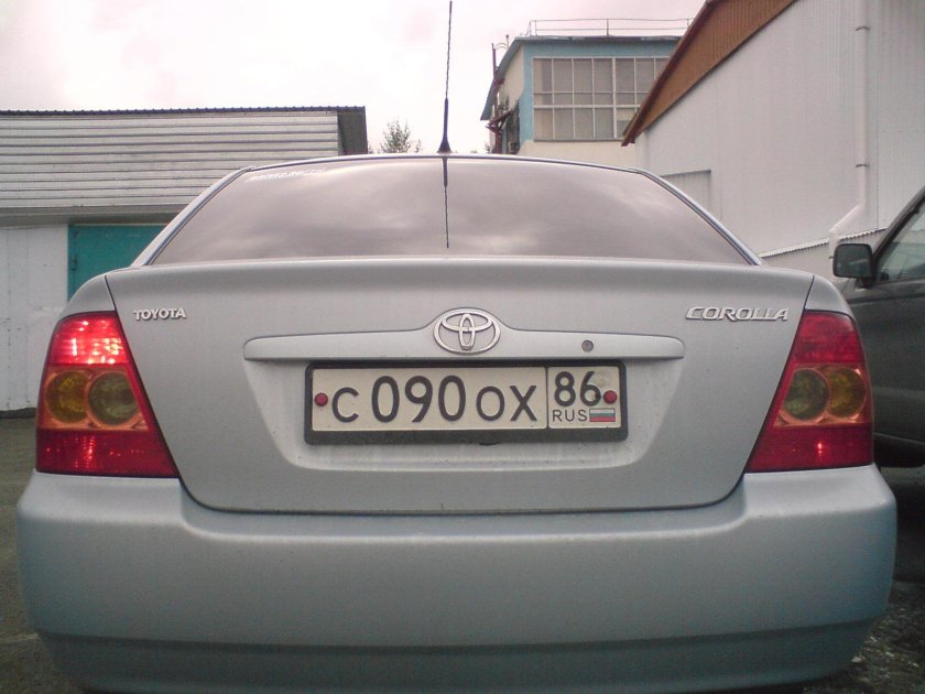 Toyota Corolla 120 сзади