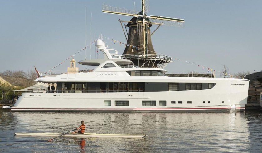 Моторная яхта Mulder 1500