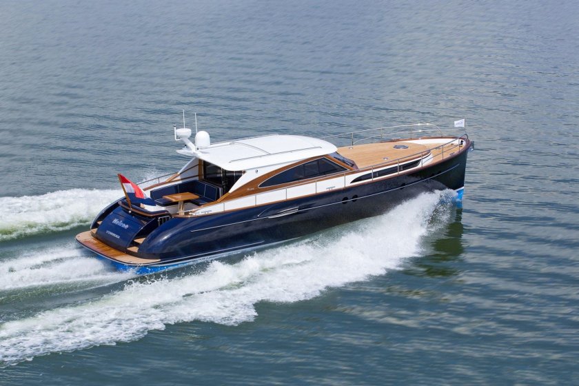 Моторная яхта Mulder 1500