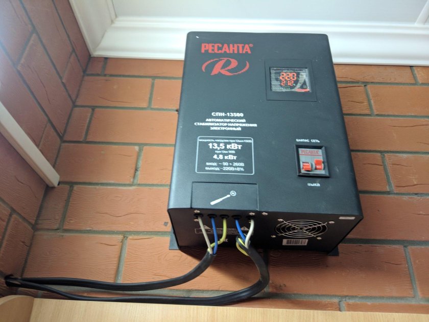 Стабилизатор Ресанта 13.5 КВТ