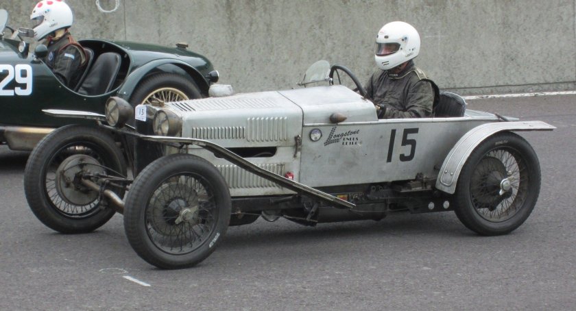 Спортивные автомобили