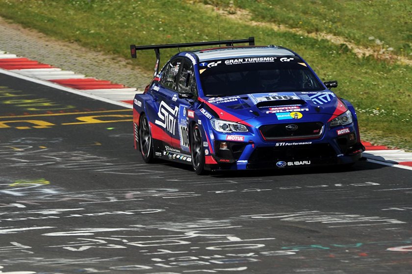 Гоночная Субару WRX