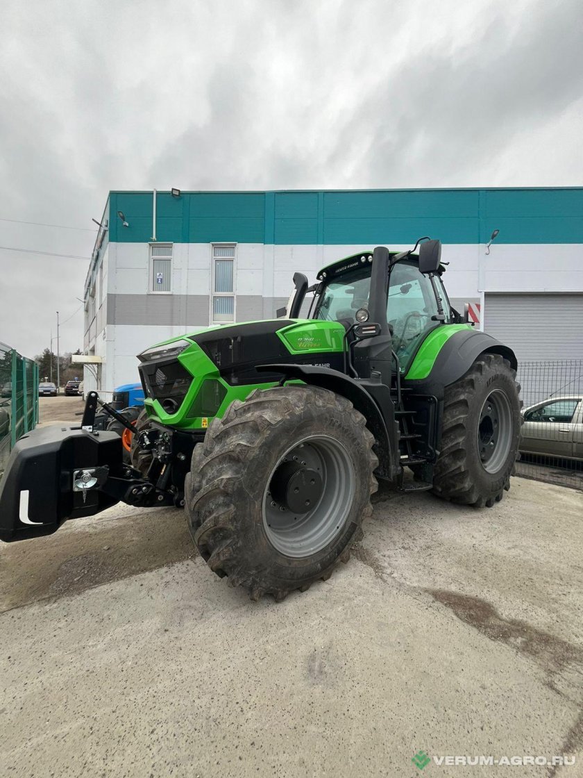 Трактор дойц фар 9340