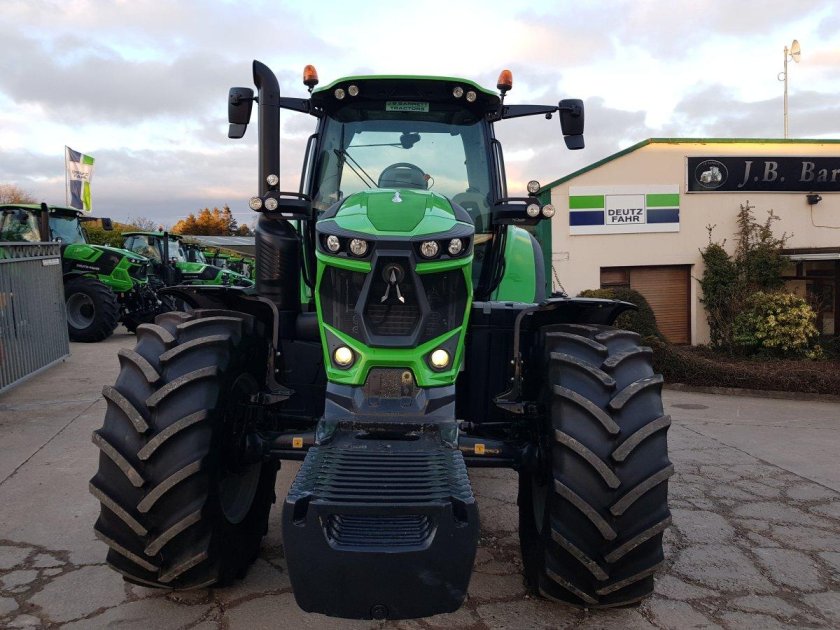 Трактор Deutz Fahr