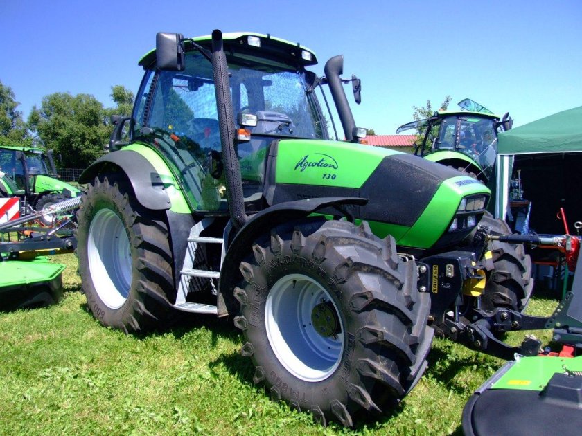 Трактор Deutz Fahr
