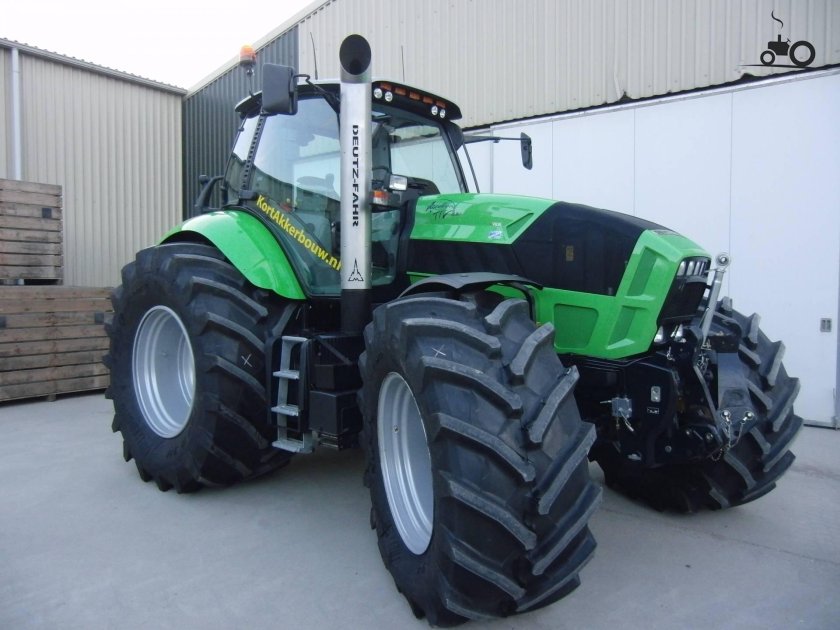 Трактор Deutz Fahr