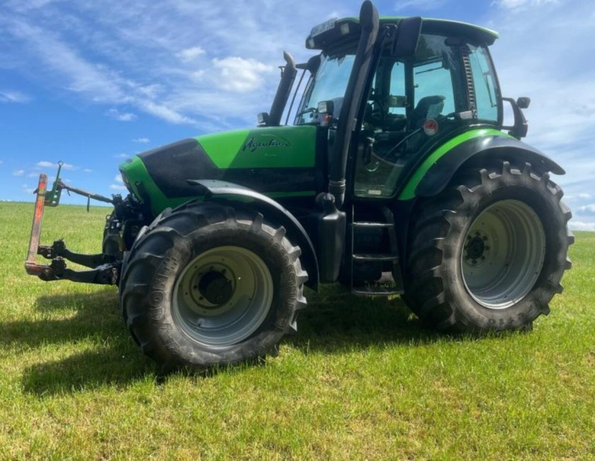 Deutz fahr трактор