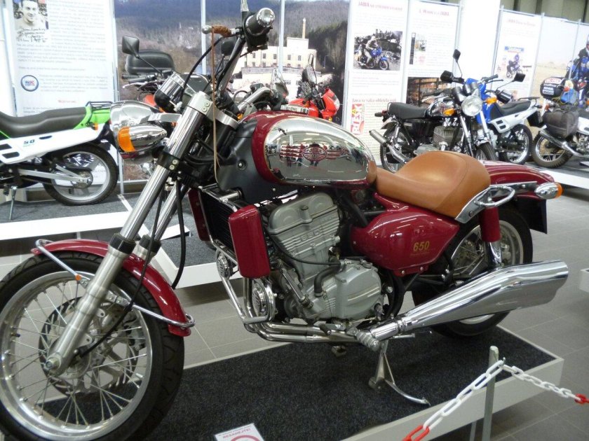 Мотоцикла ява