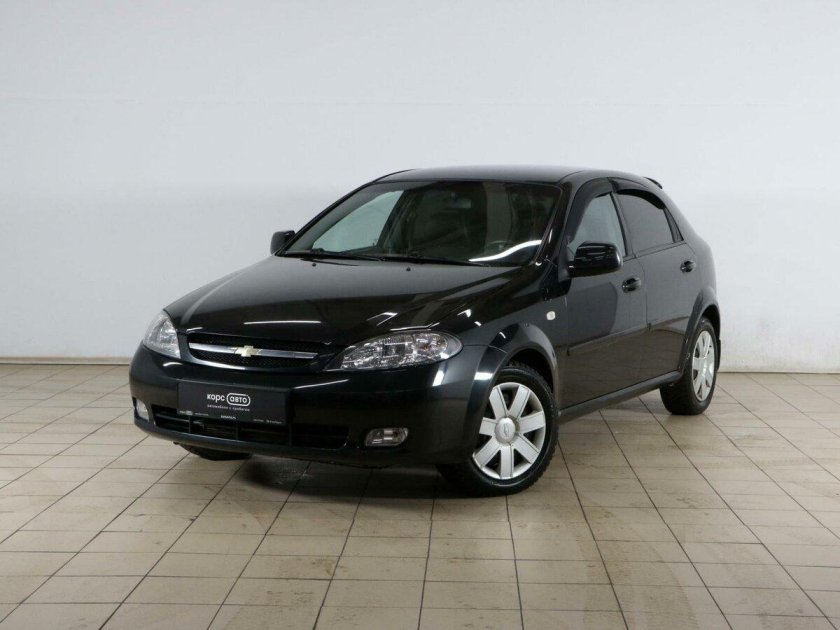 Шевроле Лачетти хэтчбек 1.6 черный