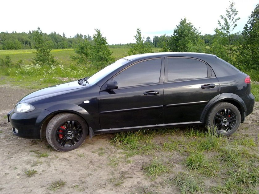 Шевроле Лачетти хэтчбек черный