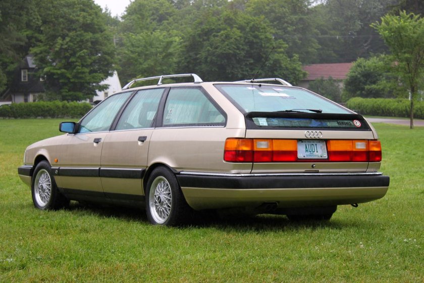 Ауди 200 Авант кватро