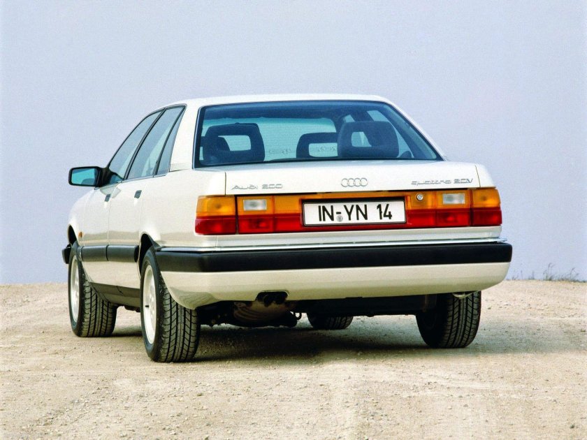 Ауди 200 quattro