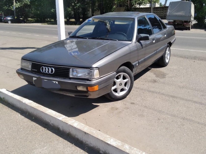 Ауди 200 1986