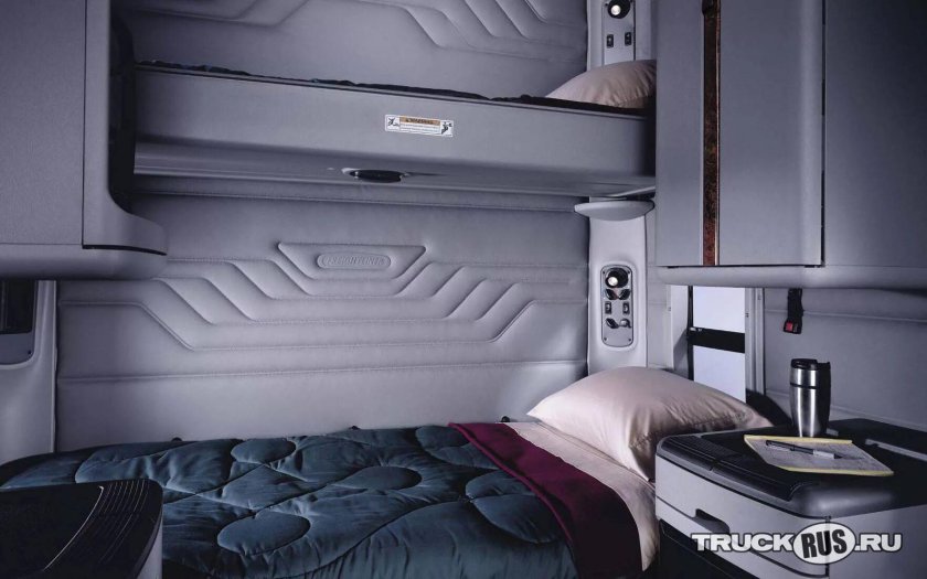 Freightliner Columbia спальник