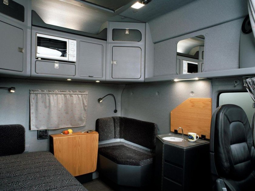 Freightliner Cascadia спальник