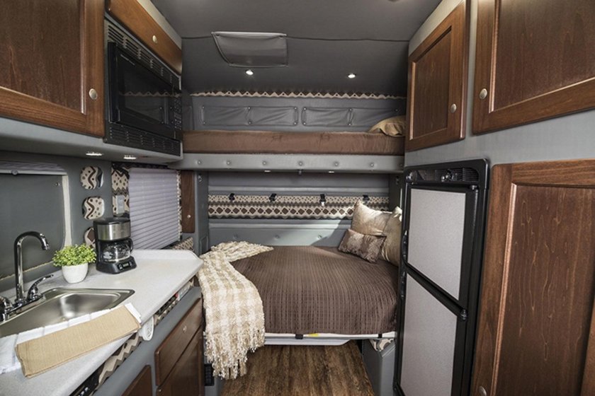 Трак Петербилт спальник