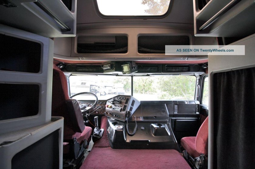 Freightliner flb10064t