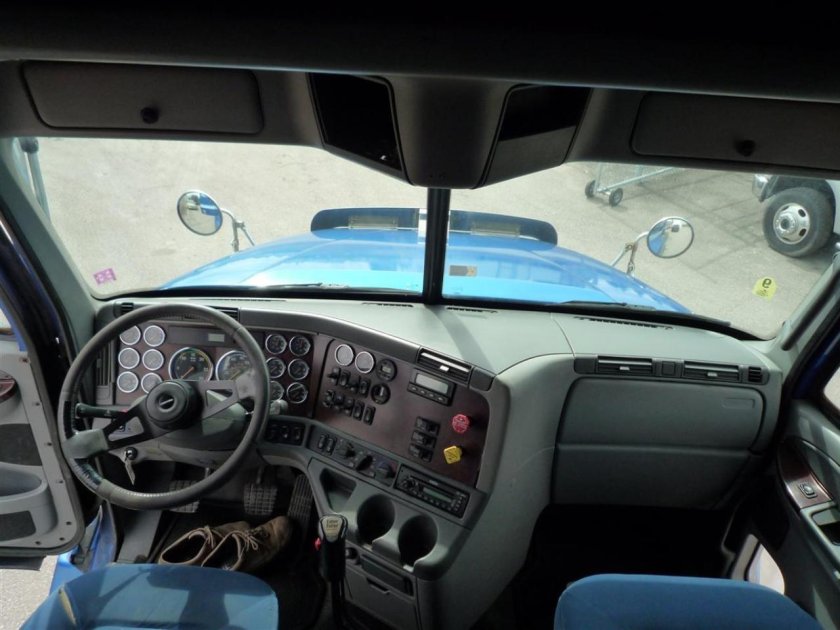 Freightliner Columbia салон