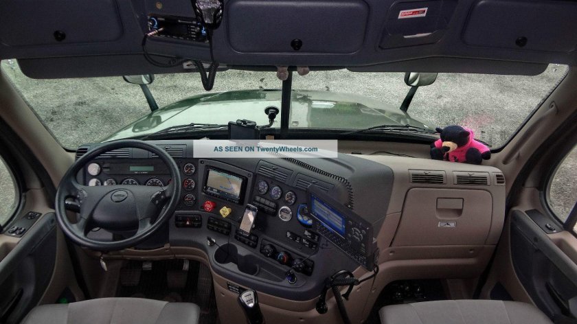 Фредлайнер Каскадия 2012