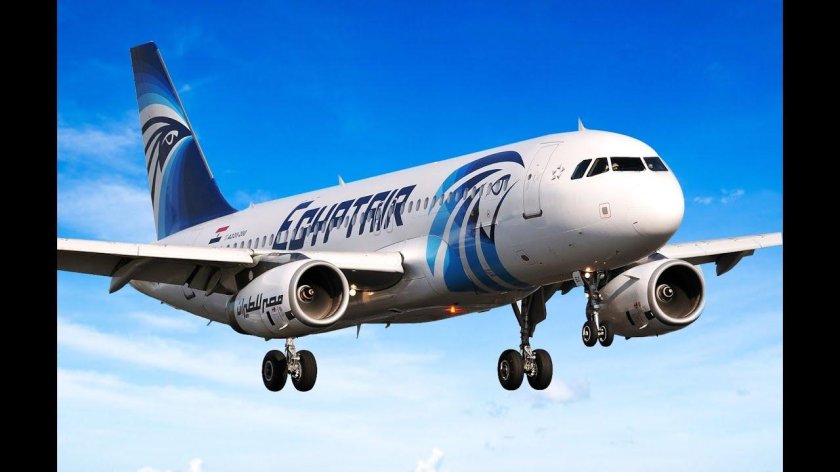 Самолет EGYPTAIR