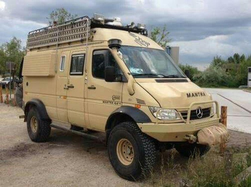 Mercedes Sprinter 4x4 Camper Offroad Expedition
