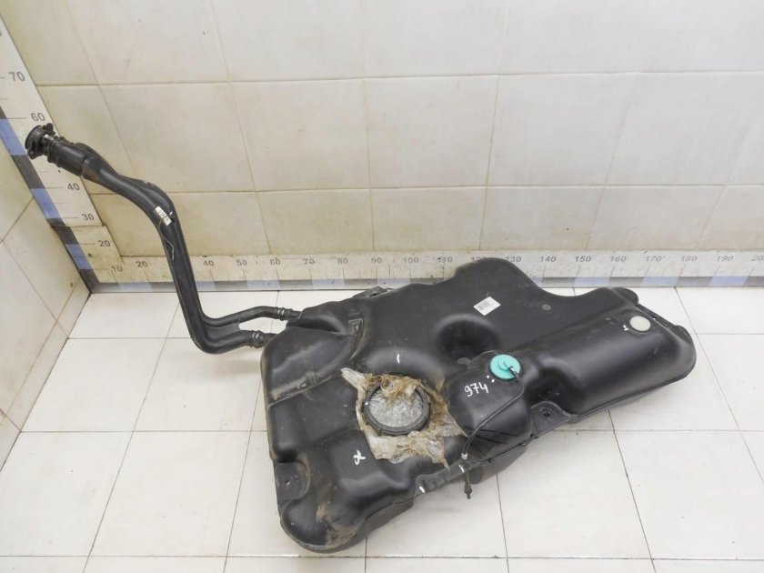 Топливный бак Ниссан Альмера