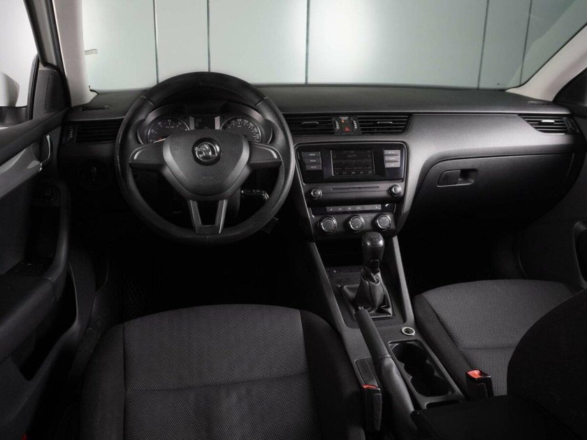 Шкода октавия 2019