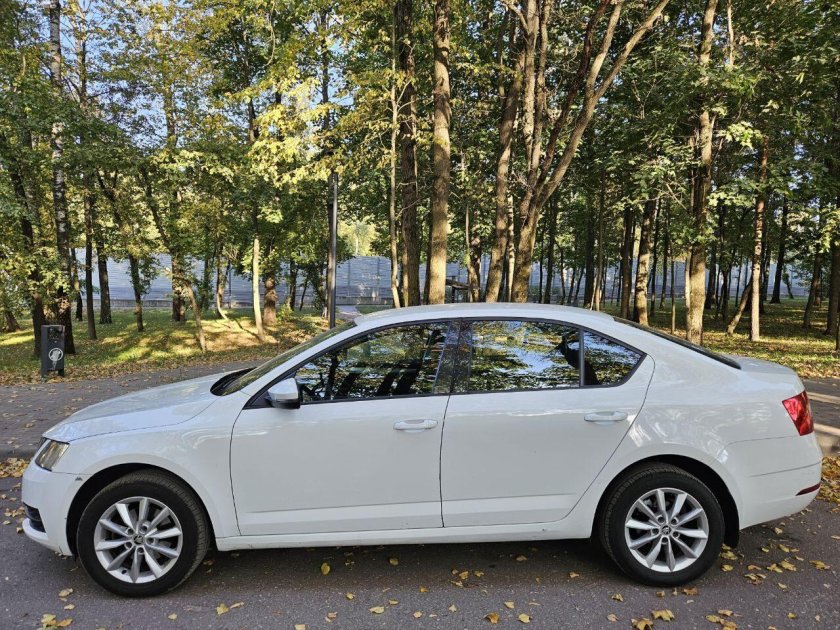 Шкода Октавия комфорт или эконом