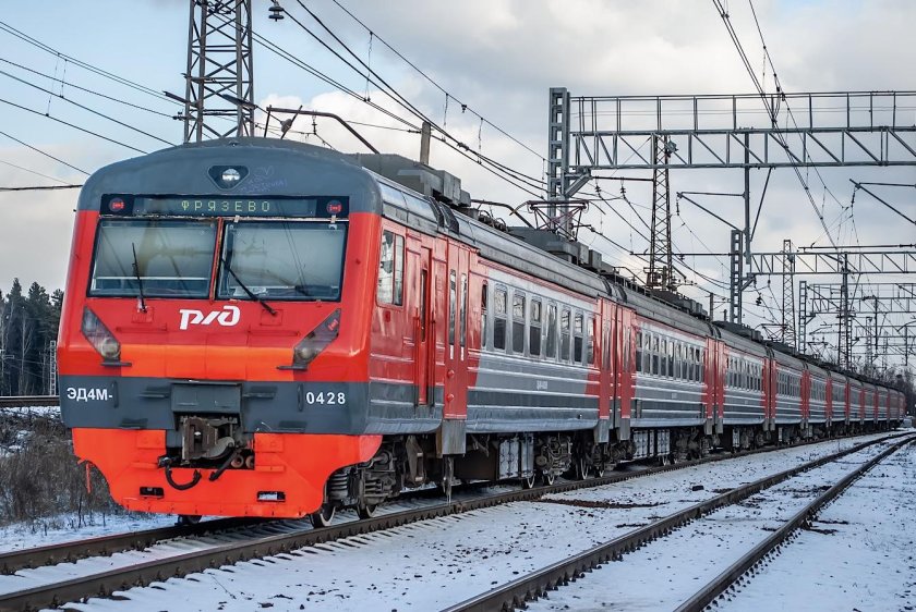 Электропоезд эд4м