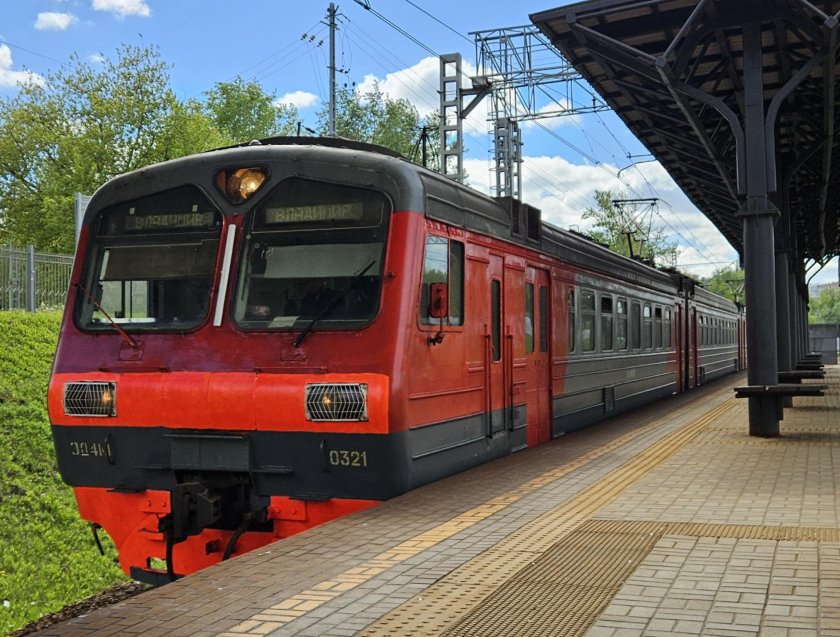 Электропоезд эд 4 м