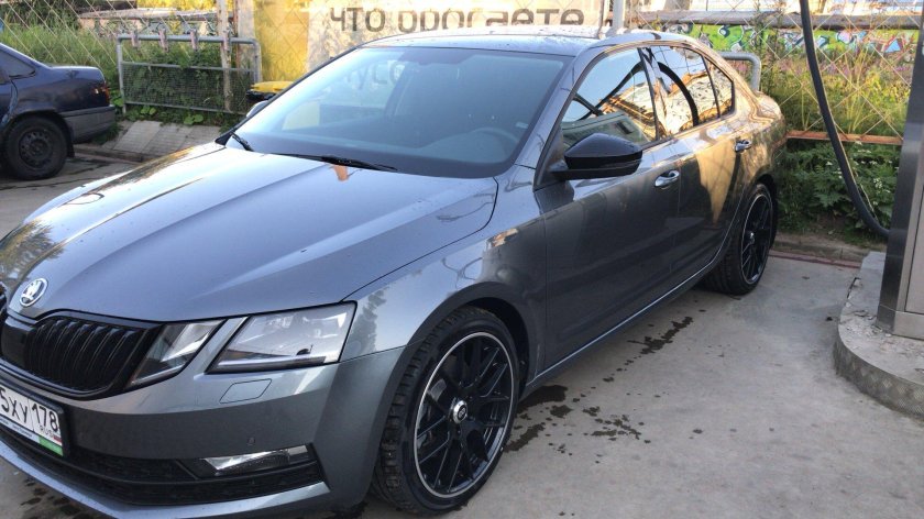 Octavia a7 Black Edition