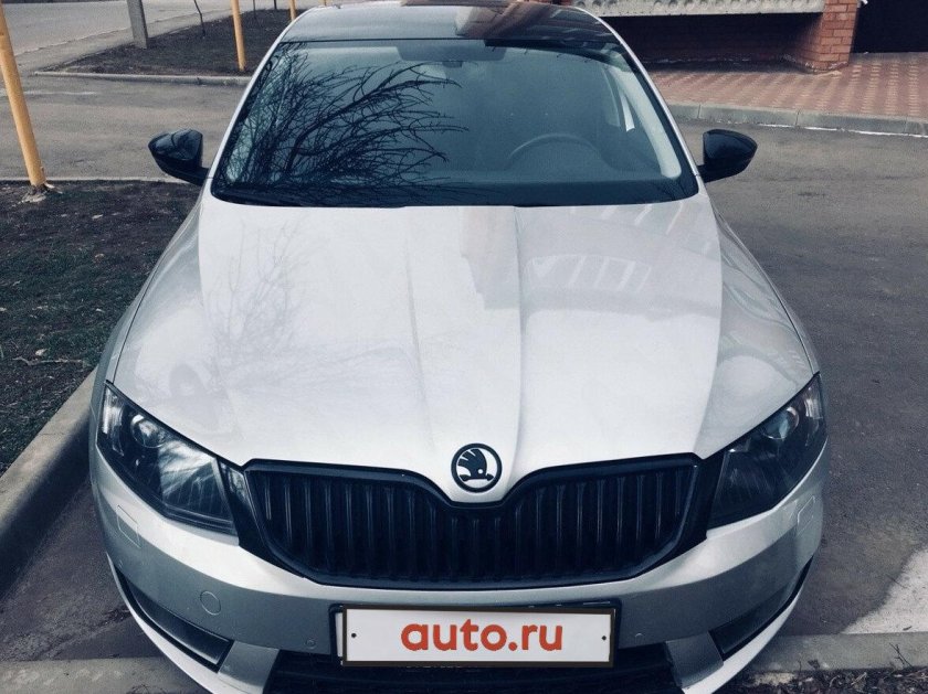 Skoda Octavia a7 черная крыша