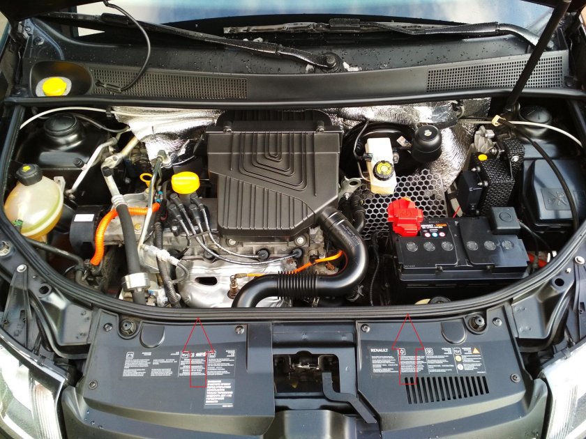 Моторный отсек Рено Логан 1.4