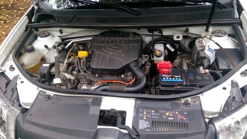 Рено Логан 2008 под капотом