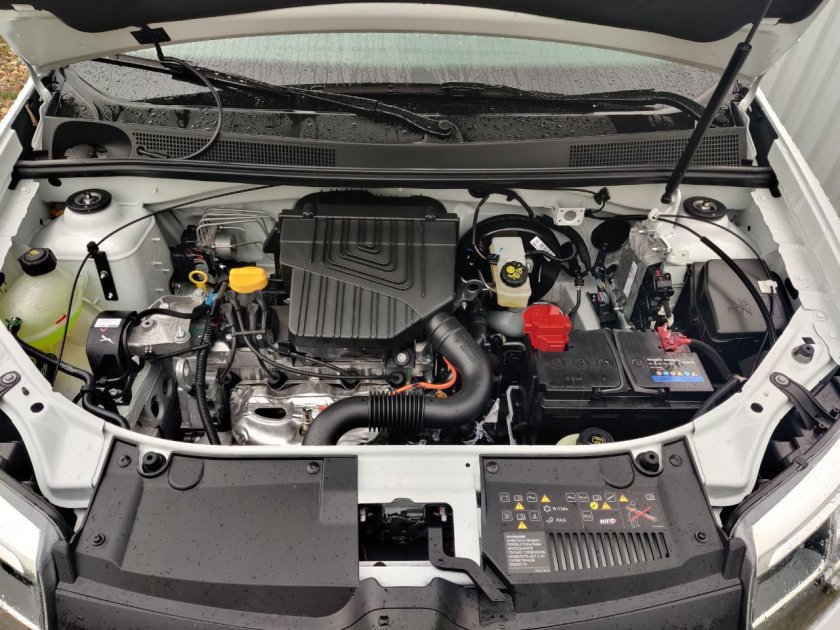 Двигатель Логан 1.6