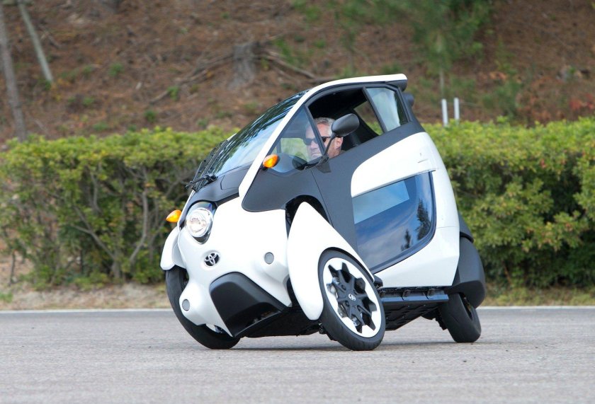 Электромобиль Toyota i-Road
