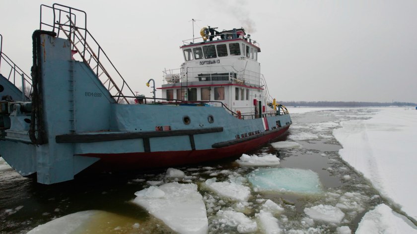 Портовый 13 ледокол Самара