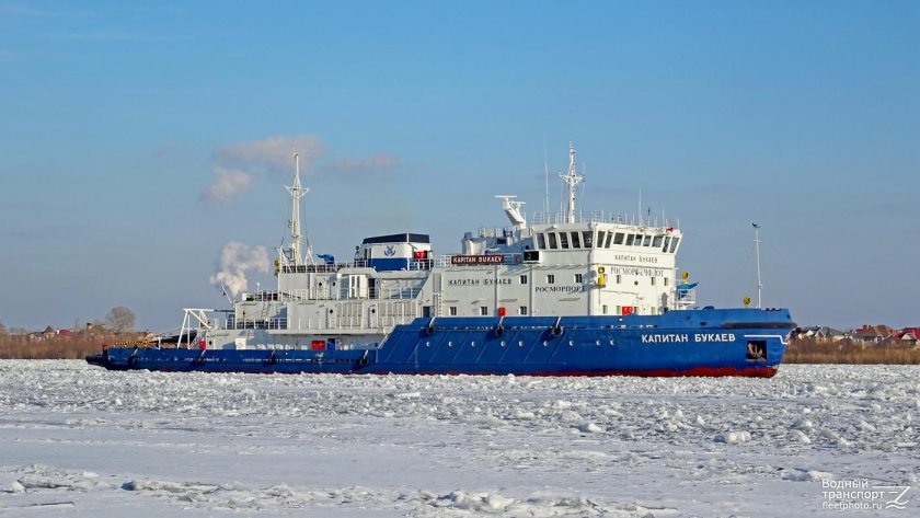 Ледокол Капитан Букаев Астрахань