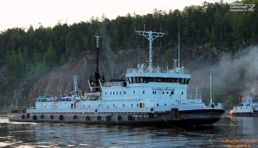 Ледокол Капитан Бабичев